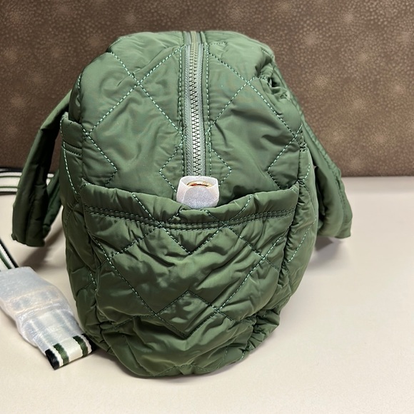🔥🔥🔥NWT Marc Jacobs The Medium Weekender Green Bag - Picture 6 of 16